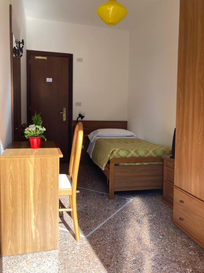 Hotel Maria Nella Bardineto Екстер'єр фото